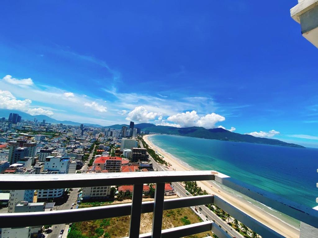 Sea View Apartment Danang