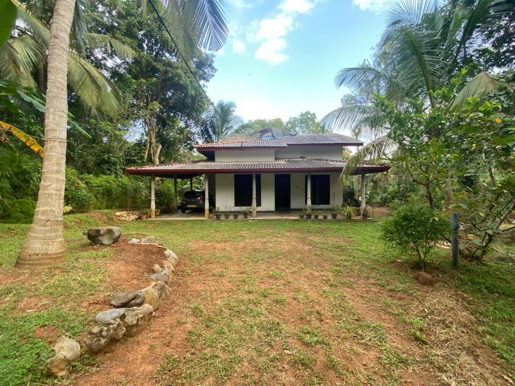 Family safari home stay photo 2