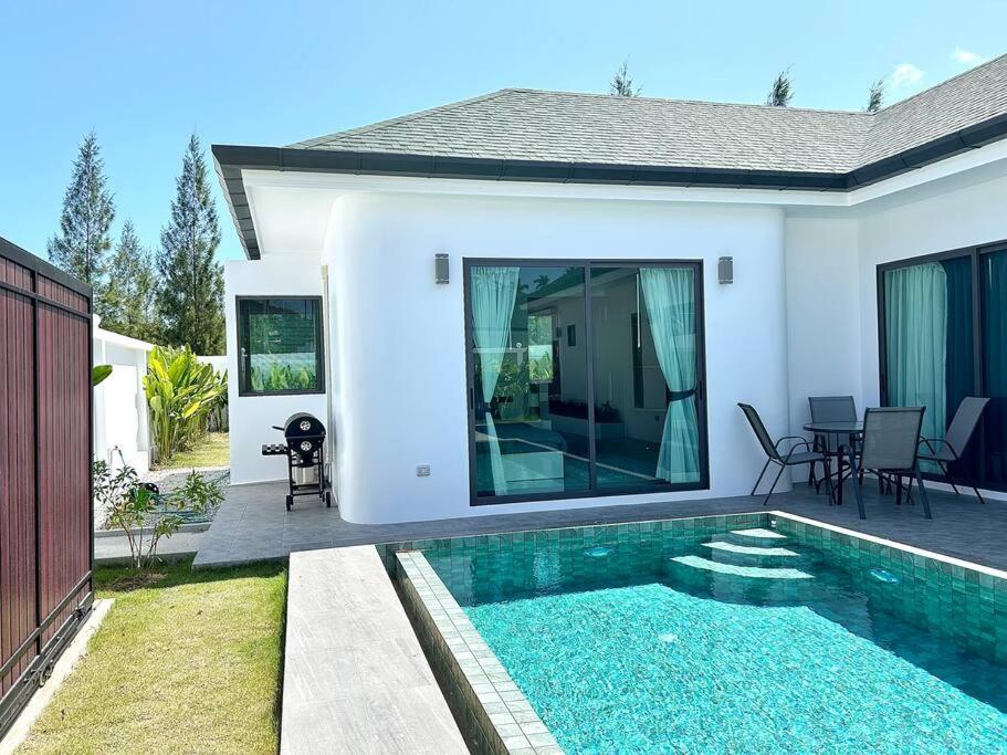 Costa Lota villa, brand new, 3 bedroom, in rawai photo 4