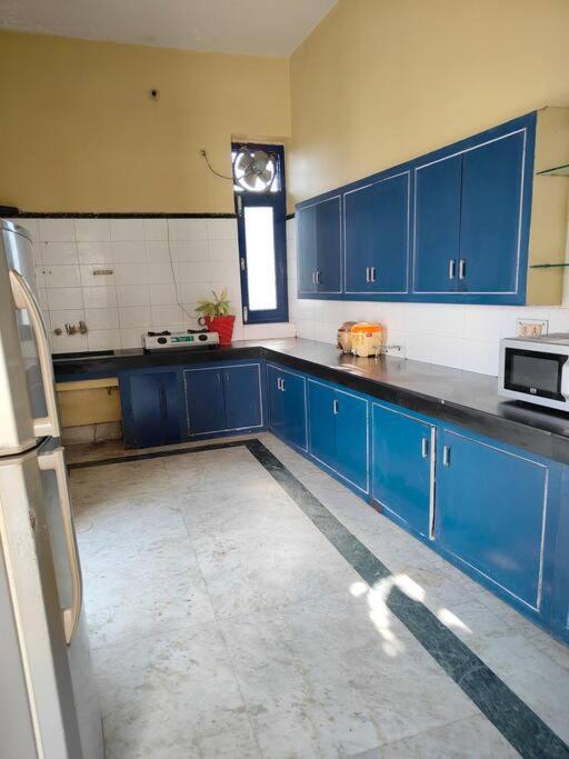 Shantiniketan - Comfortable Stay in Ayodhya photo 4