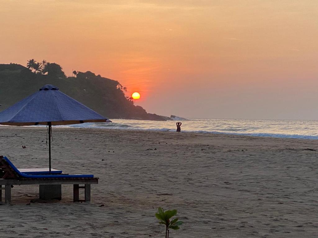 Talalla Bay Beach photo 3