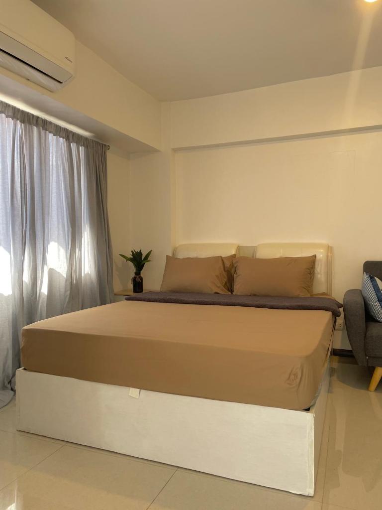 Travellers Studio Condo near Mactan Airport by A&C