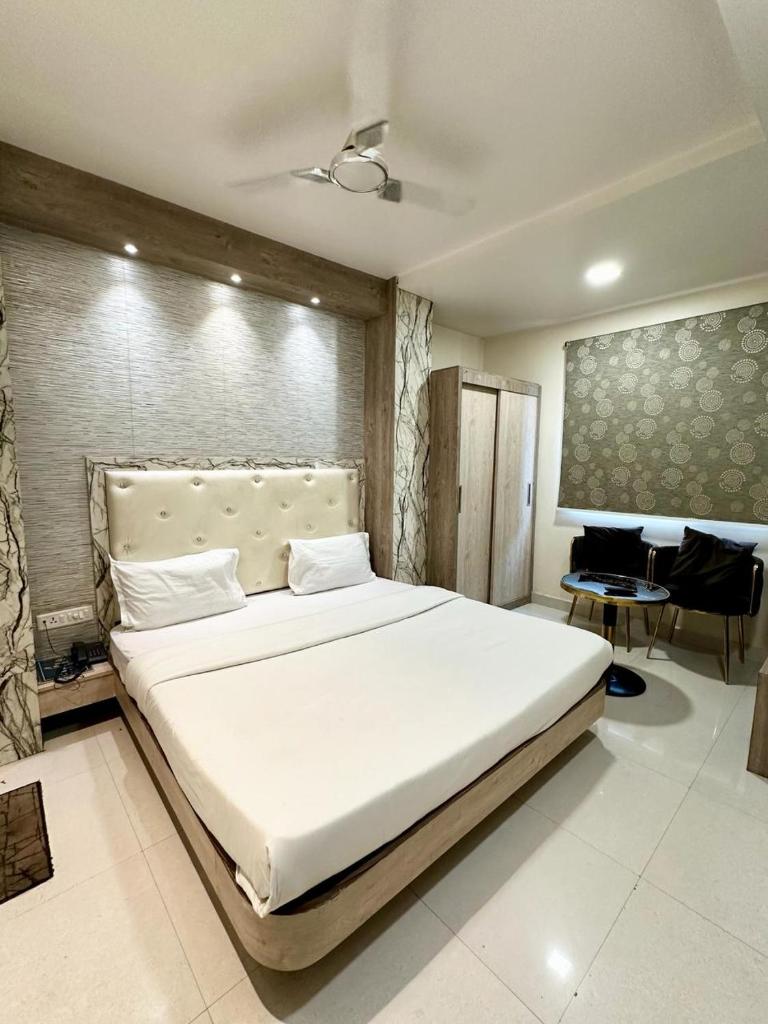 Hotel The Heera Divine photo 4