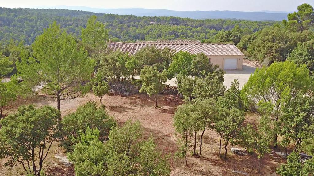 Villa Parpaiouns - confortable maison avec piscine privée chauffée en Provence photo 3