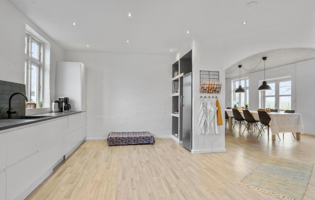 Nice Home In Roslev With Kitchen photo 3