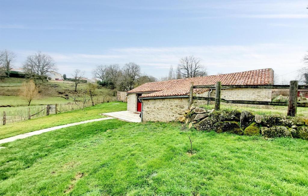 Beautiful Home In Maulon With Wi-fi