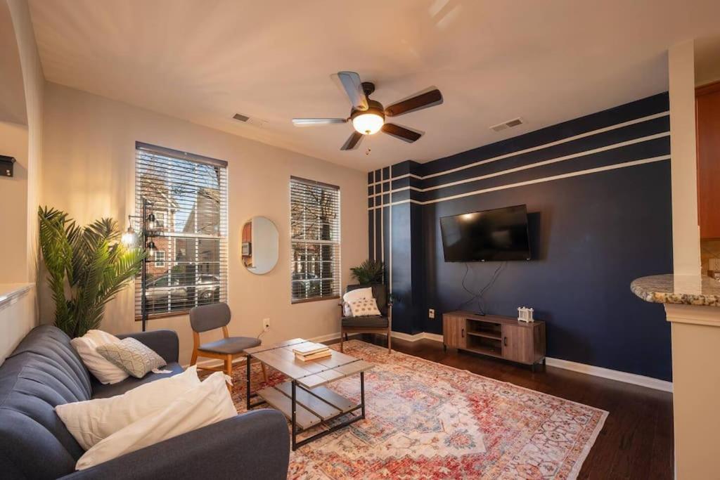 3BDRm Home w/ KingBed_Pool_Wi-fi-Private image