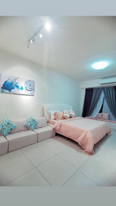 FLo Comfort Stay - Edusphere Suites photo 1