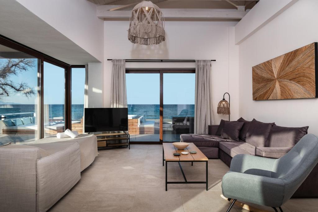 Kavo Seaside Luxury Apartment photo 3