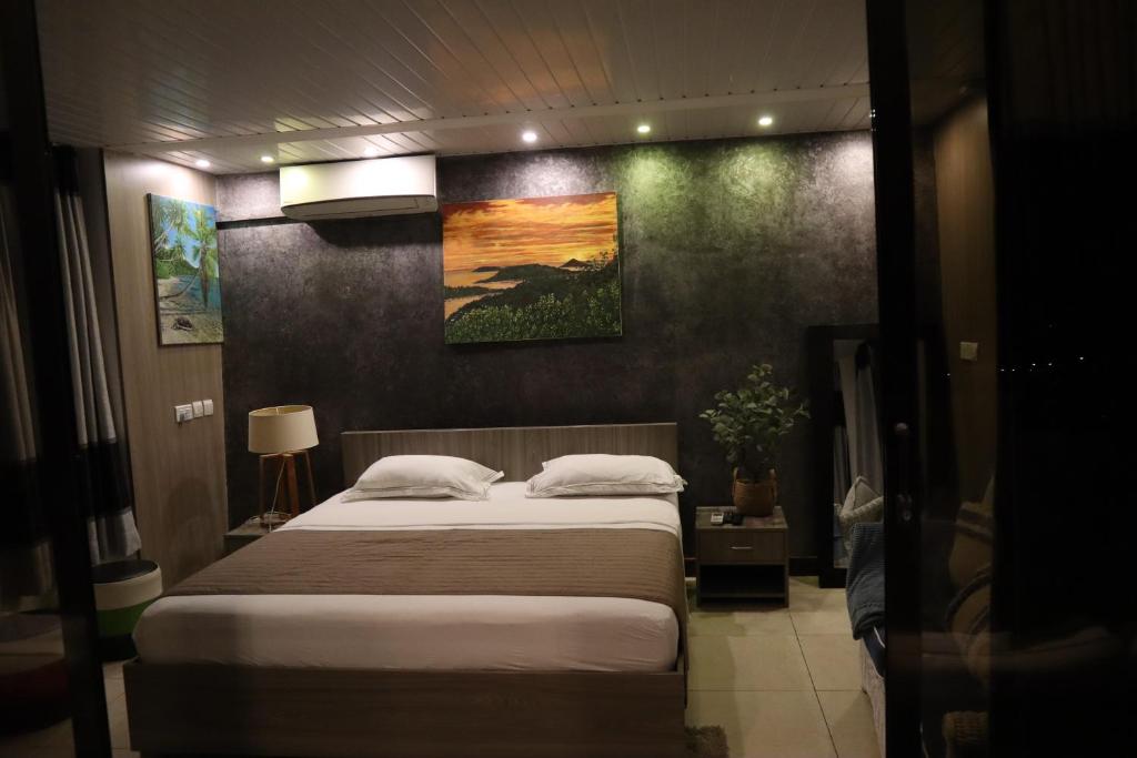 180 Degrees Self-Catering photo 3