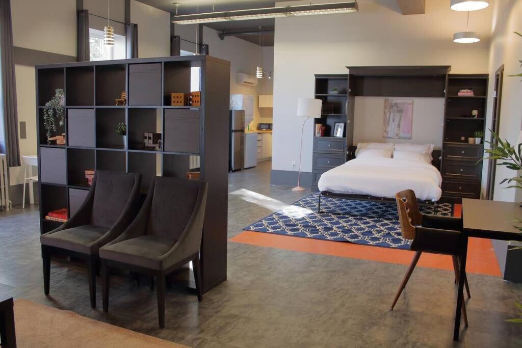 Suite #B, Industrial Styling, AC photo 1