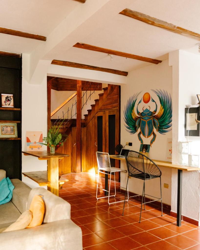 Salty Enthusiasts Share House & Villas photo 1