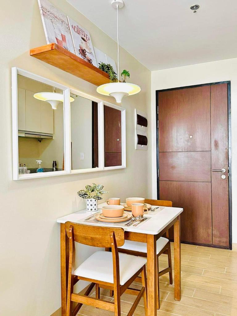 The Palladium Iloilo near Convention Center Studio unit with private balcony photo 2