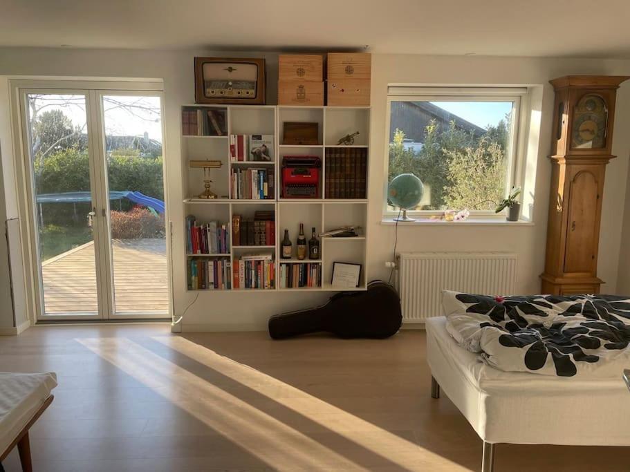 Luxury villa near beach, art museum and Copenhagen photo 2