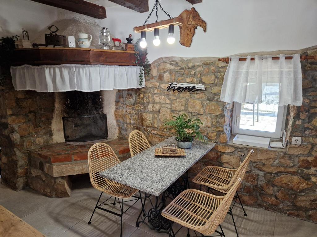 Holiday House VUKI photo 4