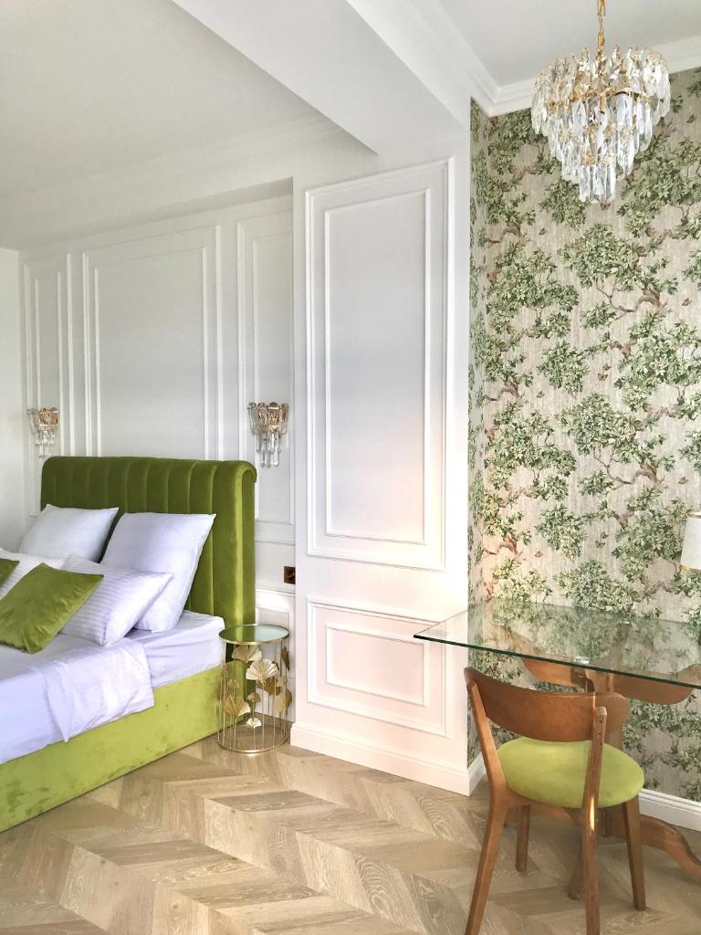 Brand new 1-bedroom apartment in city centre photo 4