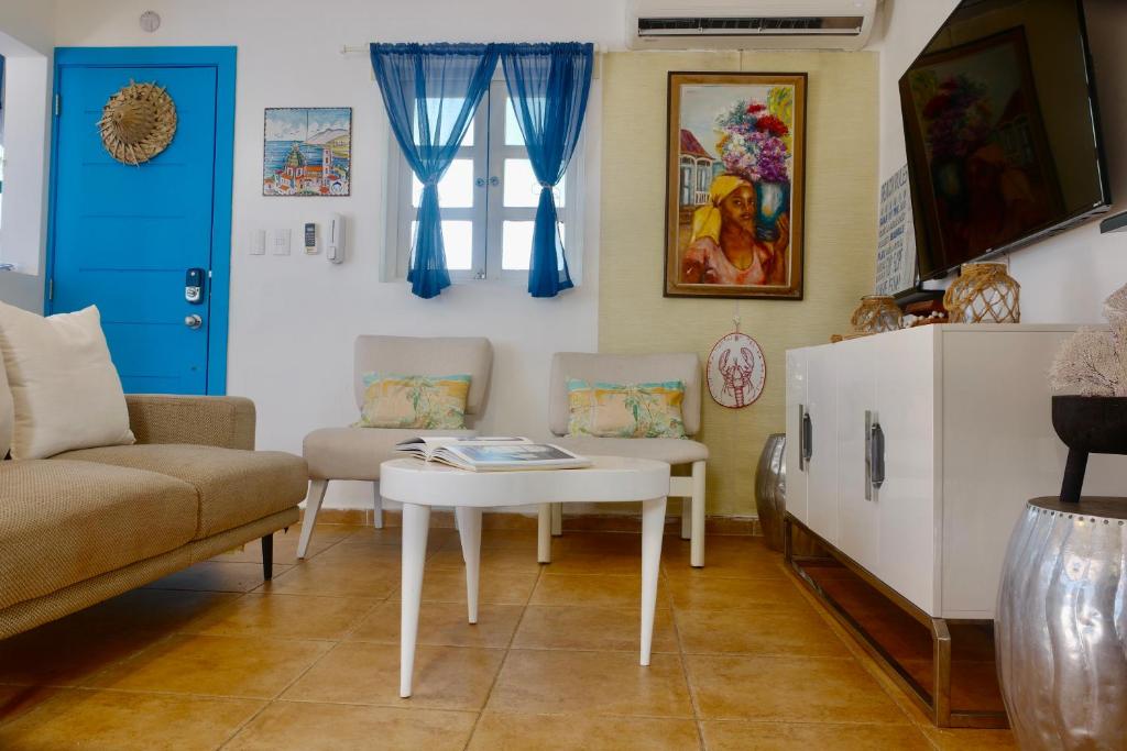 V&V Beach House photo 2
