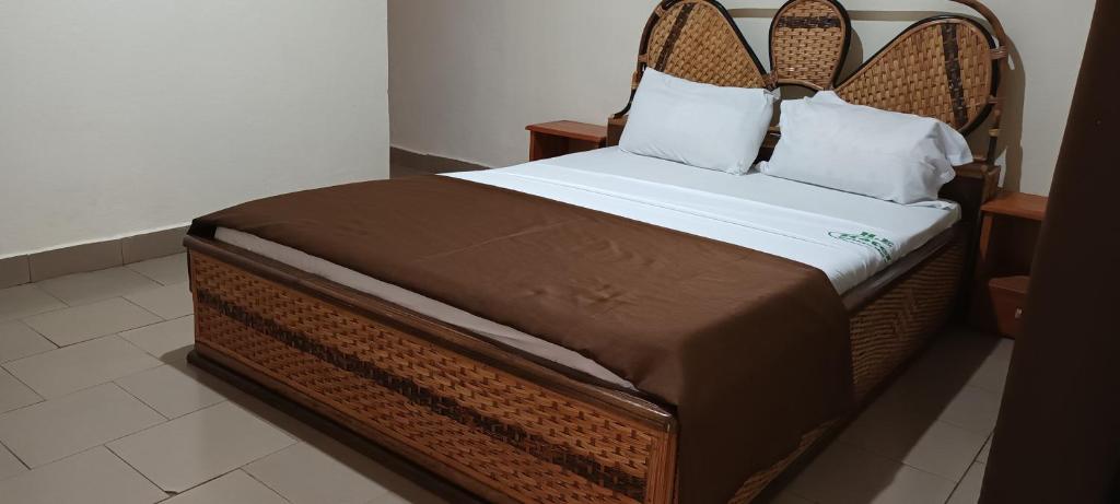 HOTEL EMERAUDE photo 1