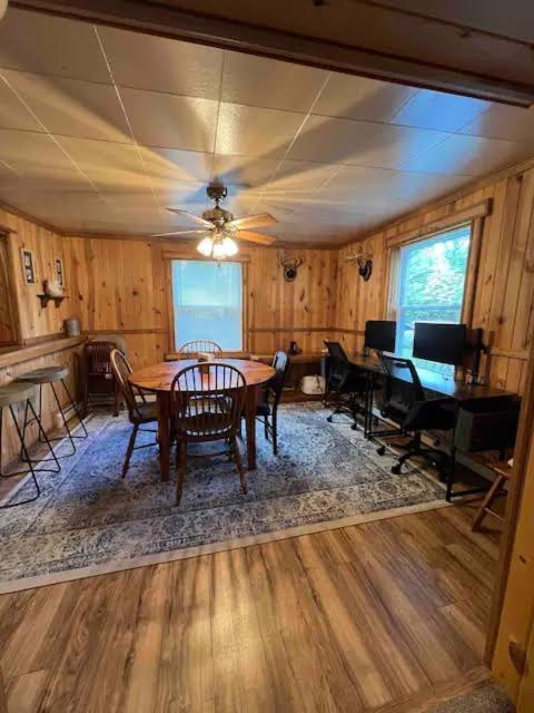 Homey Houghton Haven photo 1