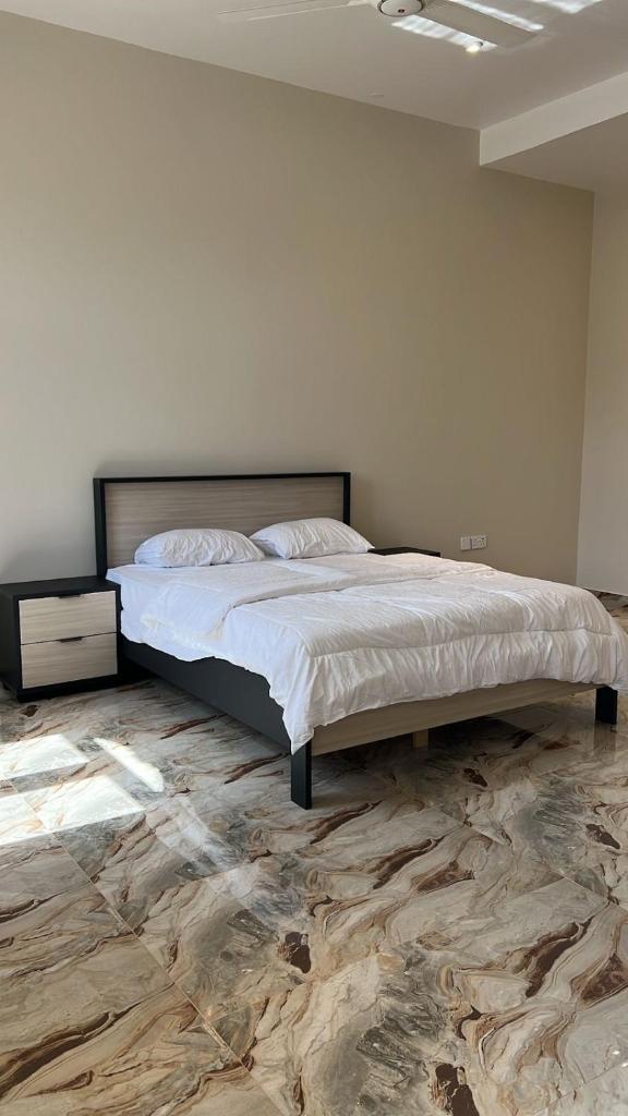 Luxury 5 bedrooms villa in muscat photo 2