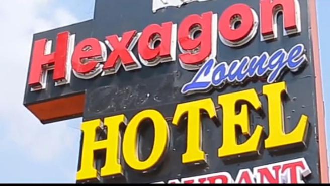 Hexagon Hotel Lounge & Restaurants. photo 2