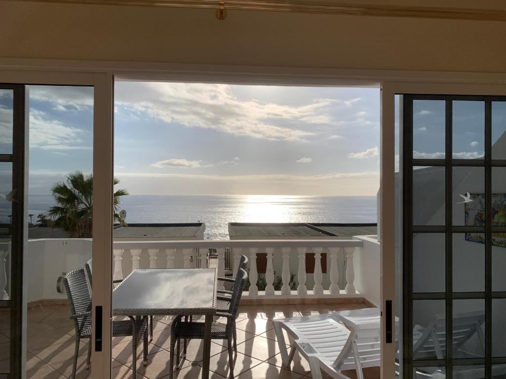 Ocean Pearl, luxuriöses Haus, Meerblick, große Sonnenterrasse, Teneriffa Süd, Los Gigantes, 600m zum Strand, 200m zum Ort, ruhig photo 4