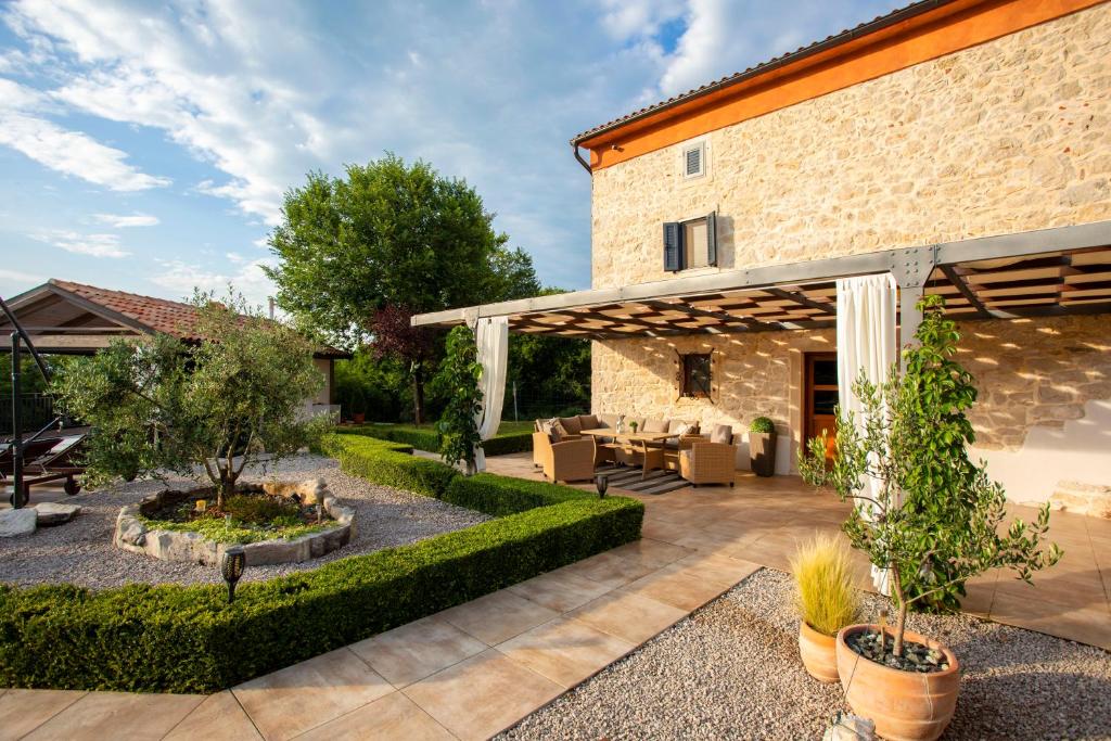 Villa Veselici photo 3