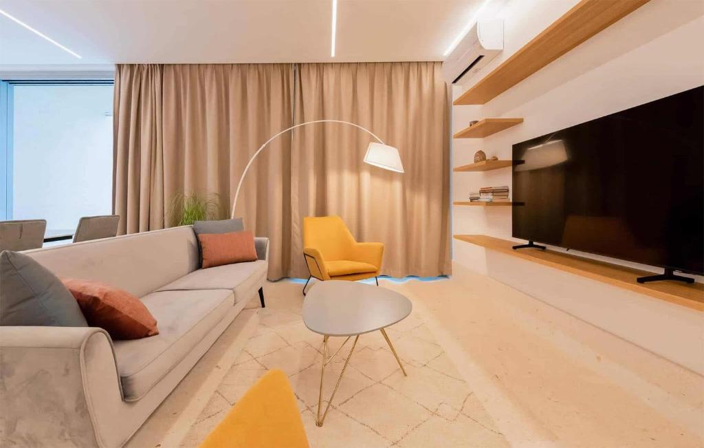 Beautiful Home In Petrcane With Wi-fi photo 2