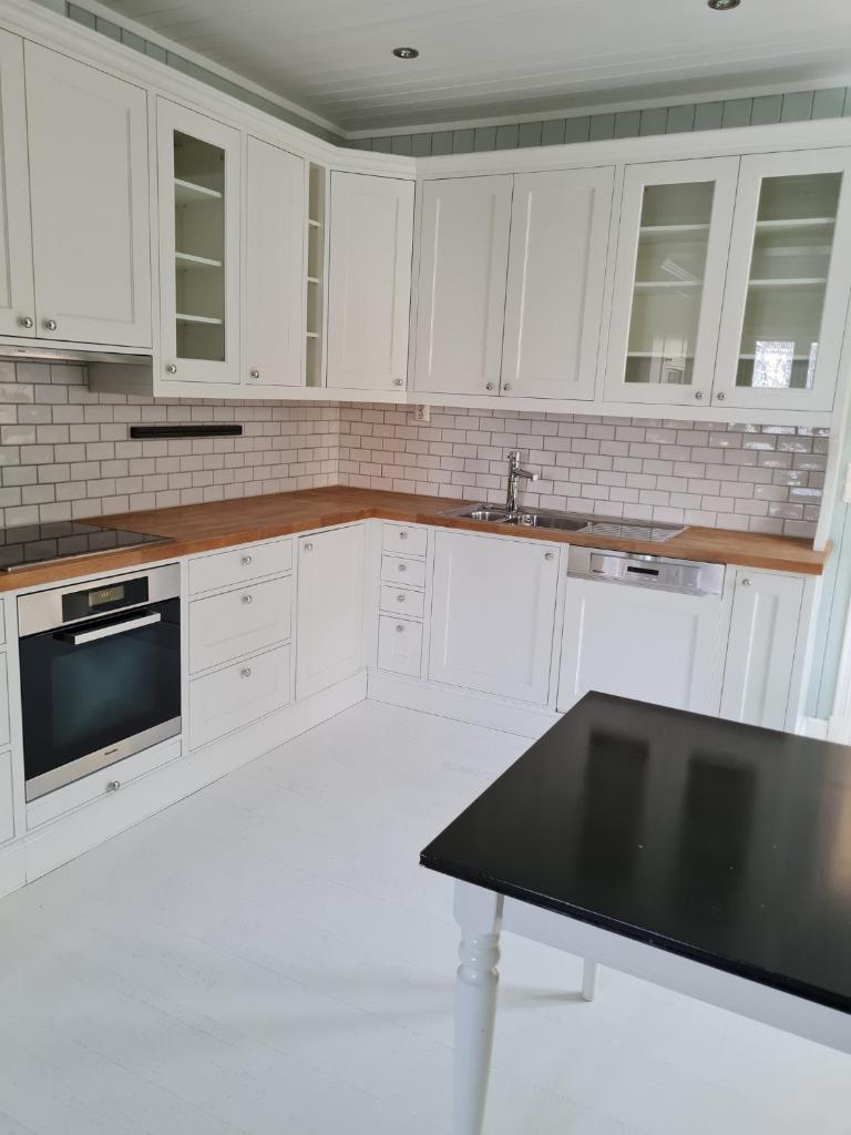 Executive 5 Bedrooms House in Lillestrøm Central - 5 mins walk from Lillestrøm Station photo 1