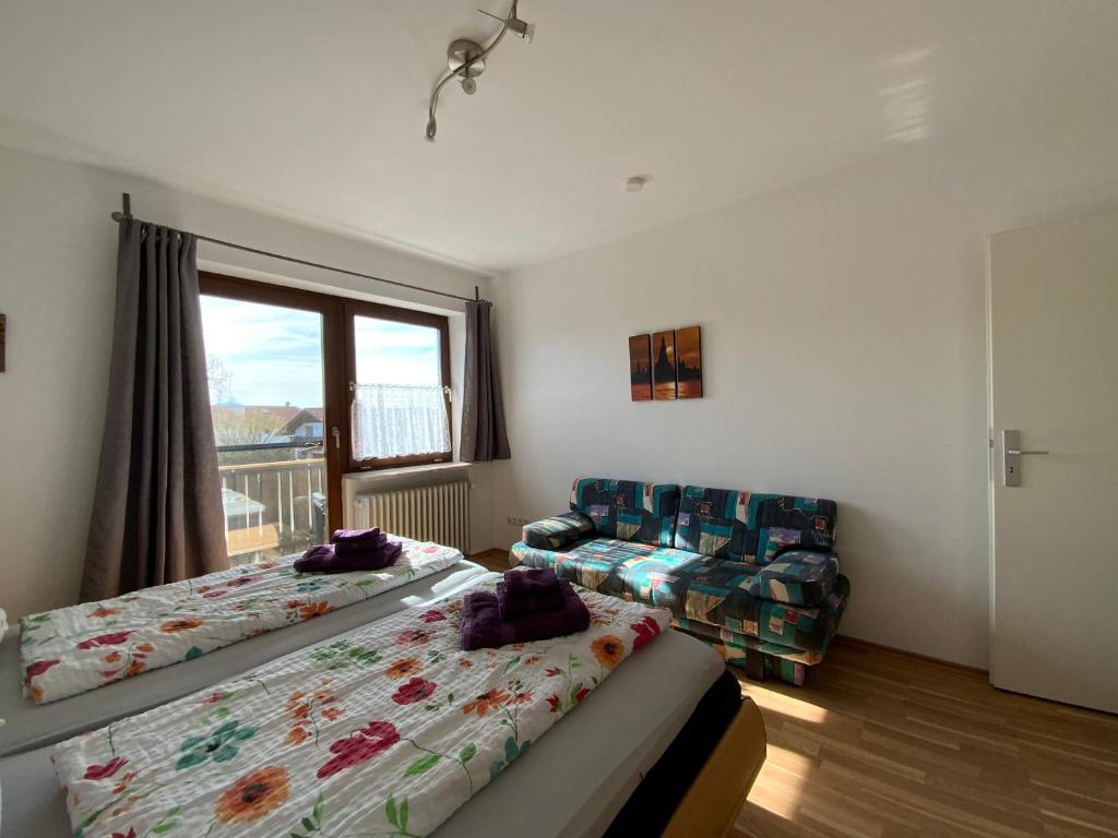 Sunny apartment in Pähl photo 2