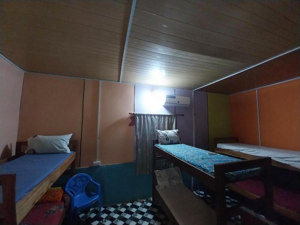 Orange Beach hostel photo 3