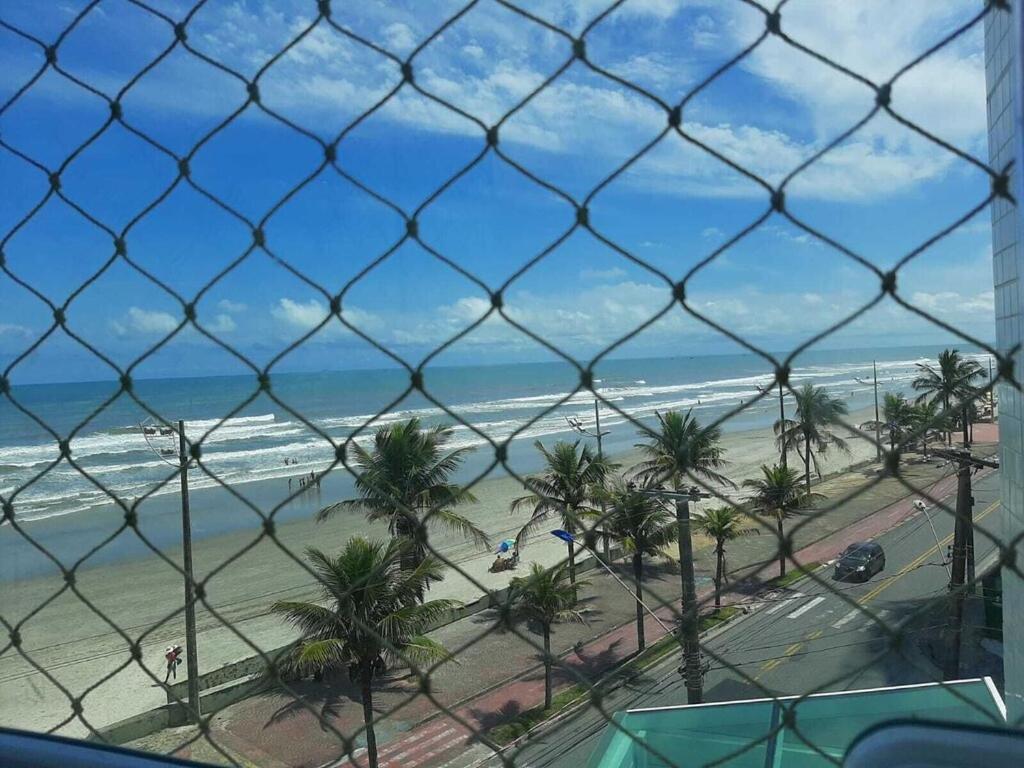 Belíssimo apartamento frente mar photo 4