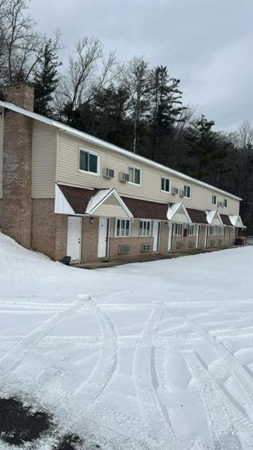 Economy Inn image