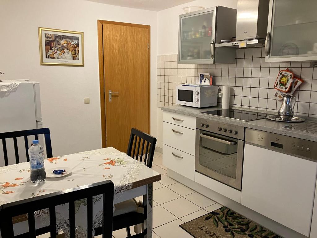 Ferienwohnung im Grünen EG mit Terrasse photo 1