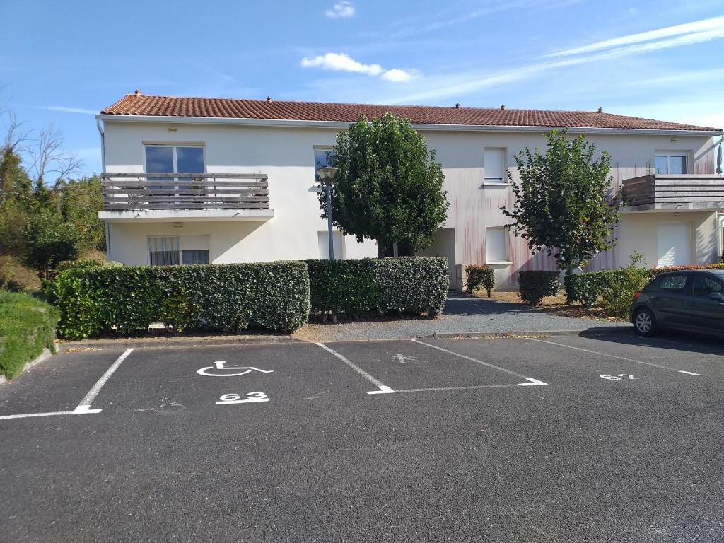 Les clés de Jonzacconciergerie Carré des Antilles photo 2