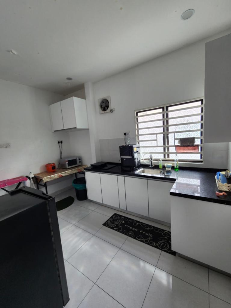 Thetamu Homestay مسلم Kepala Batas photo 3