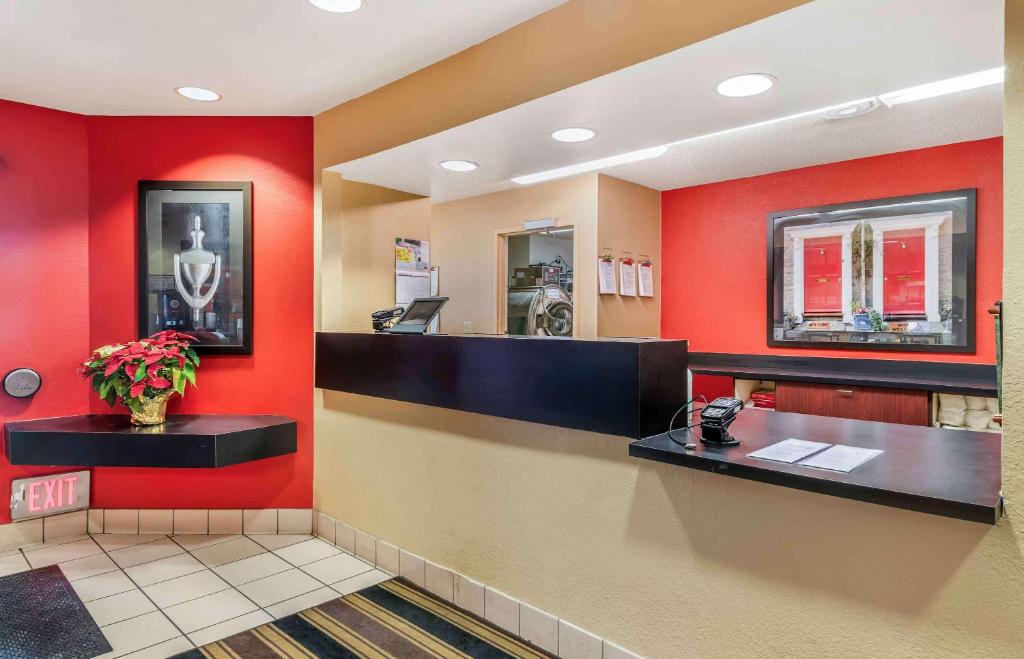 Extended Stay America Suites - Minneapolis - Maple Grove photo 2