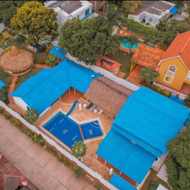 Cabaña cerca a la playa, con piscina, en playa Mendoza atlántico.