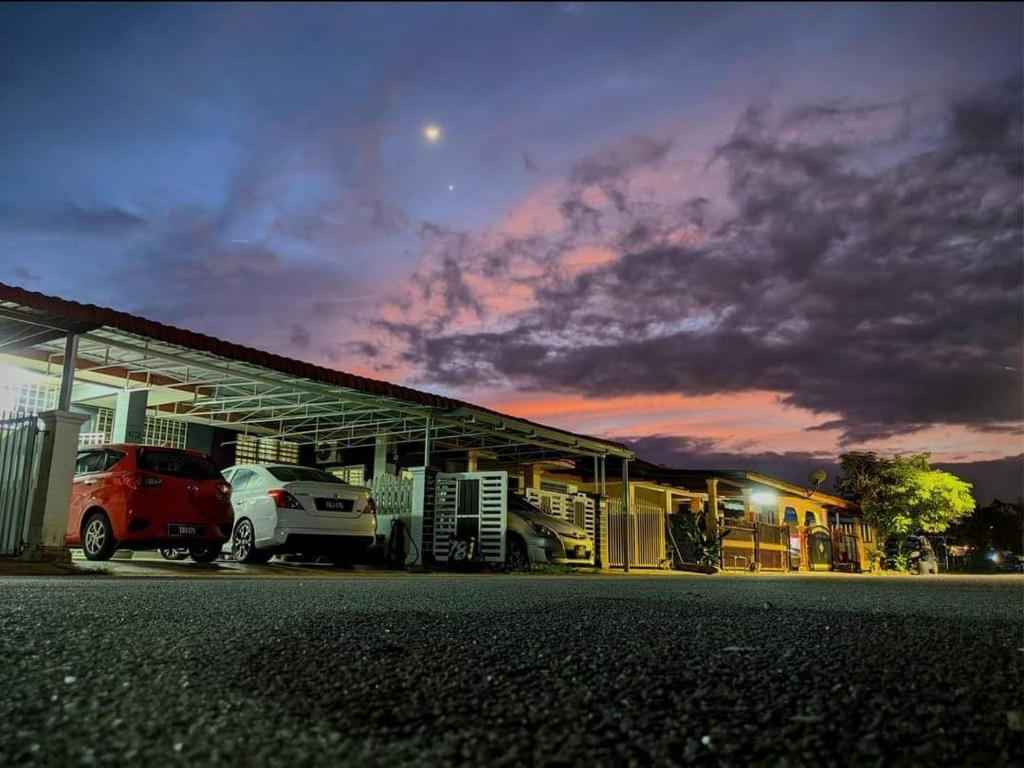 Homestay Terengganu - Stadium, Drawbridge, UMT, Dataran Shahbandar