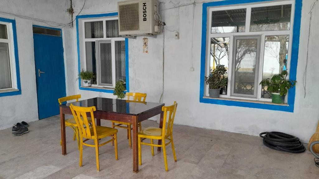 Noa hostel and guest house