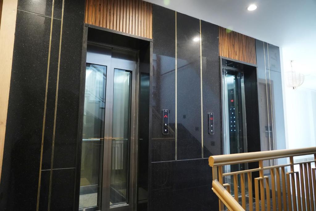 ACR Luxury Hotel photo 1