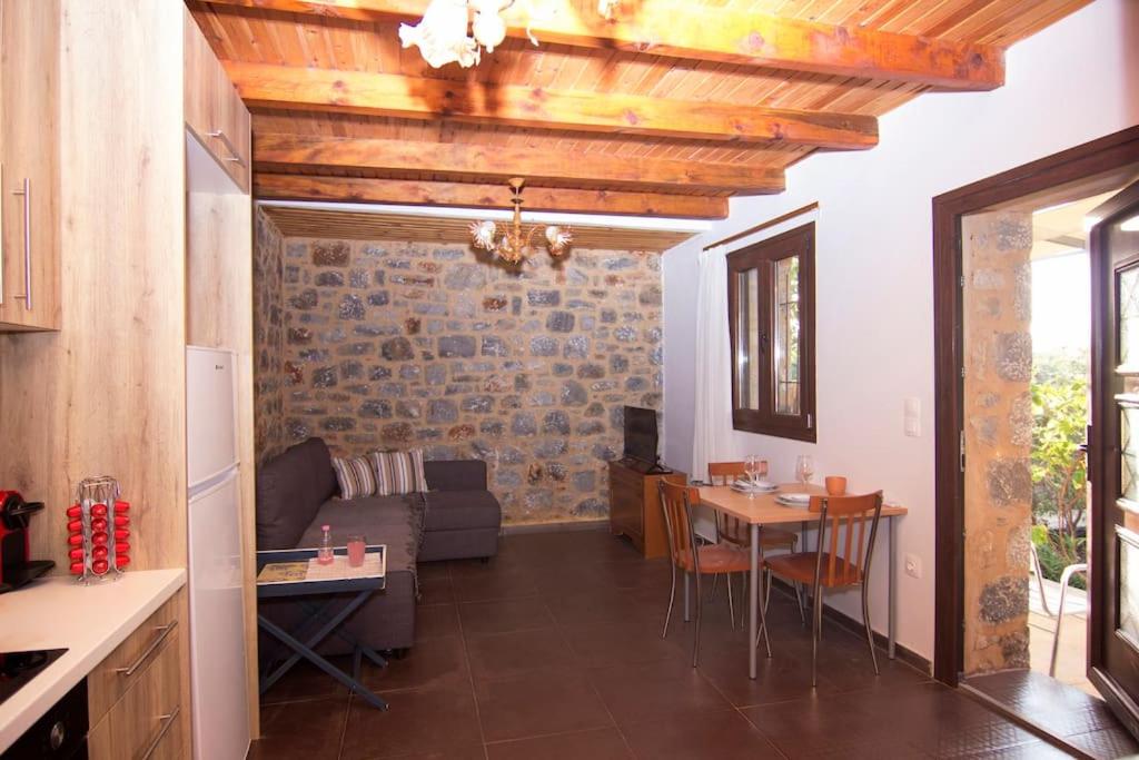 Belles Maisons - Nektarios photo 2