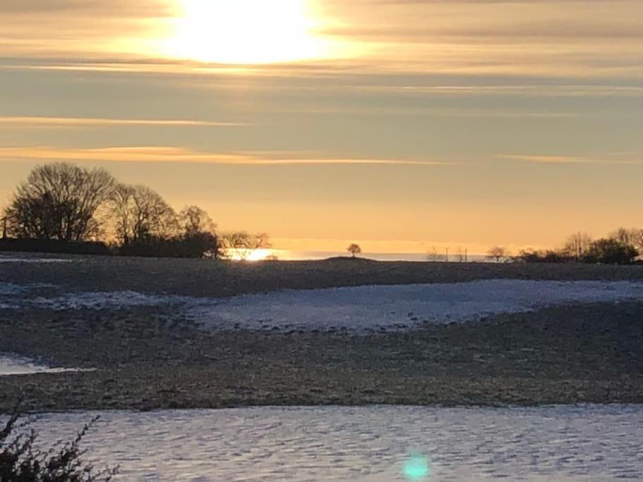 Sagolikt läge med havsutsikt i Rörum på Österlen photo 2