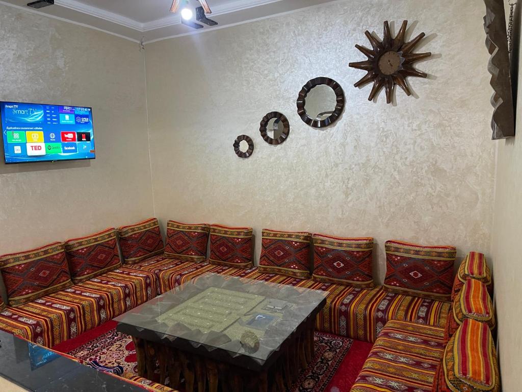 Dar Kernaf Eco House For Families I Entire Comfy Appartment I Fibre Internet Up to 100 Mbps I PALMS photo 3