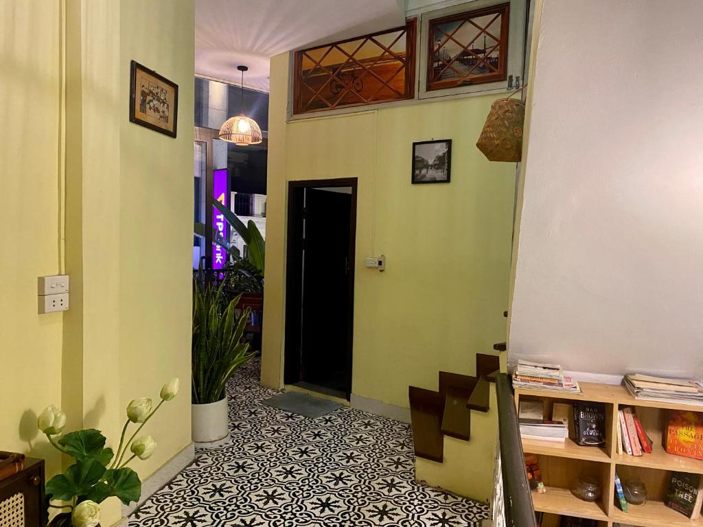 Linna's Home - City Center - Hanoi Old Quarter - Spacious - Train street