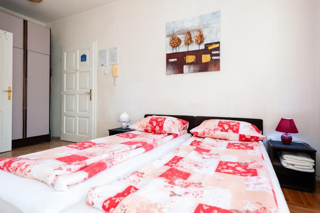 Momo's studio apartment Subotica photo 1