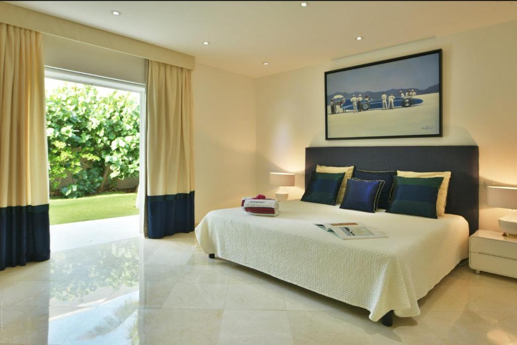 Luxury Vacation Villa 8 photo 3