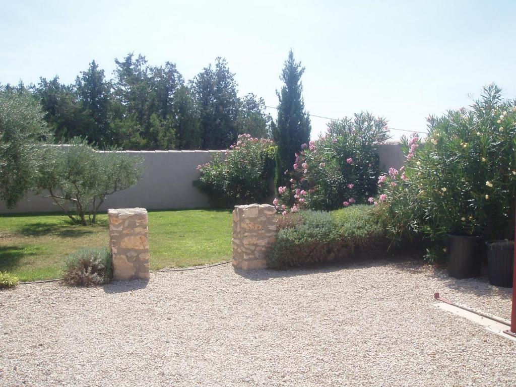 pretty detached villa with private swimming pool, in aureille, in the alpilles - 8 people photo 3