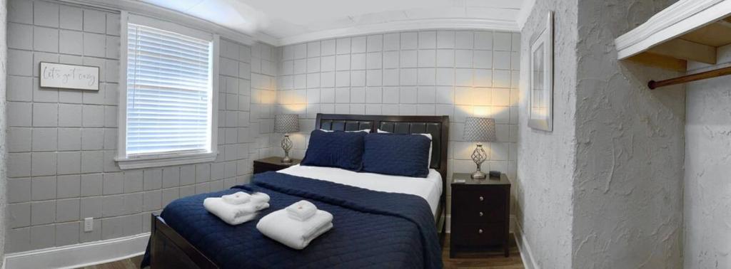 Amazing Cottage - Located on Blue Mile - Close to GSU! photo 3