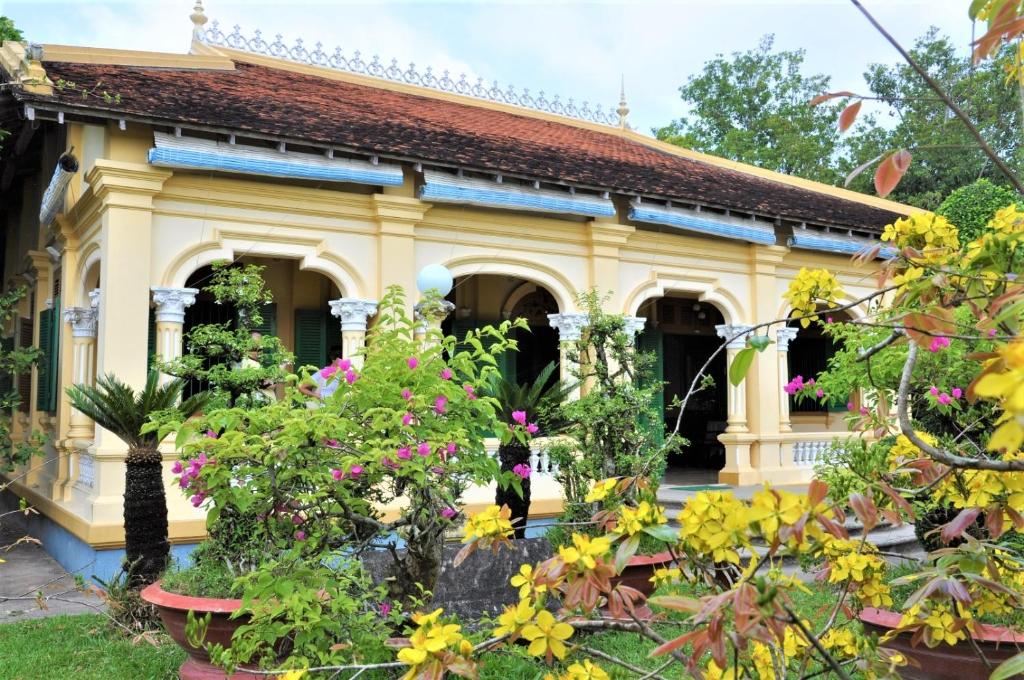 Ba Duc Ancient House photo 2